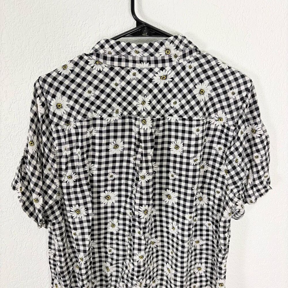 Torrid Black & White Gingham Print Collared Polo Daisy Top Women’s Size L - Picture 7 of 9